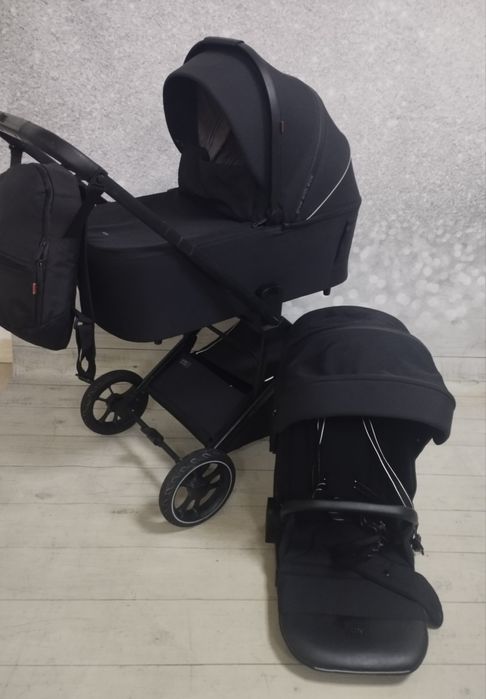 Коляска 2 в 1, фірма Carrelo