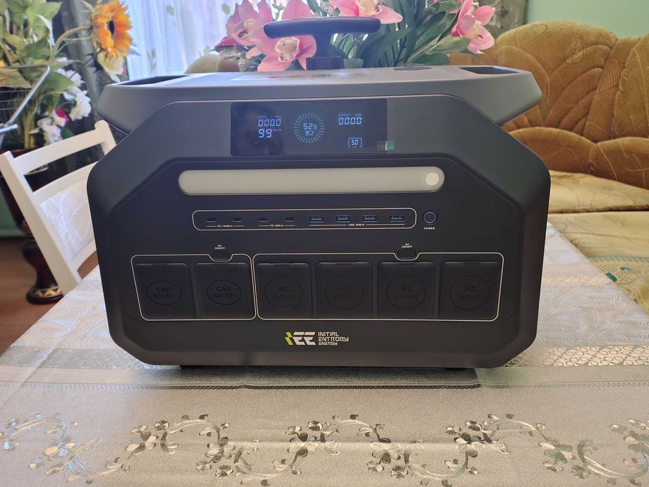 Зарядна станція IEETek P3200 (3200Вт/2048Вт*год)6400Вт(пік)_(LiFePO4, ДБЖ/UPS)_Нова