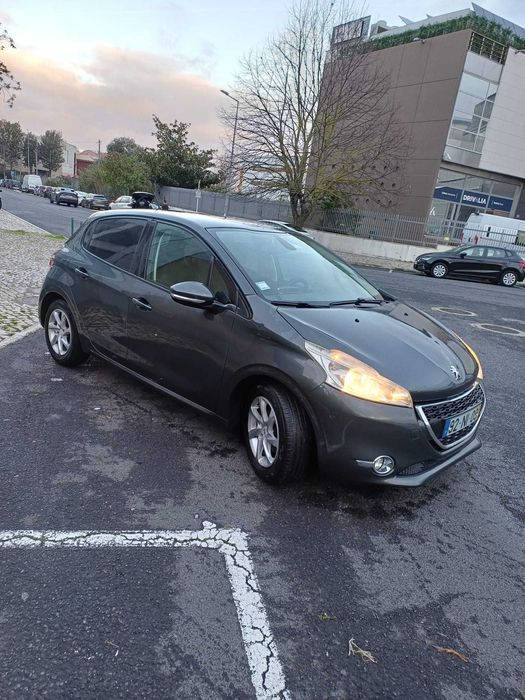 Peugeot 208 gasolina