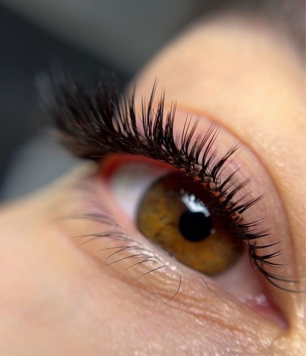 Наращивание ресниц Led центр