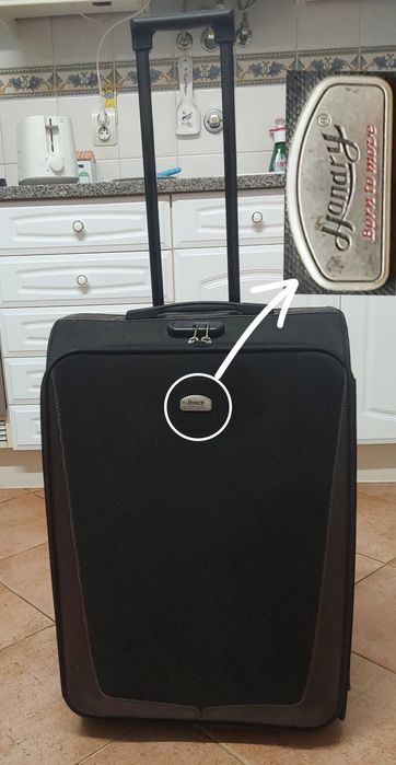 MALA VIAGEM DE PORÃO COM CADEADO CÓDIGO.Casa,Viagem,Férias,Mudanças,