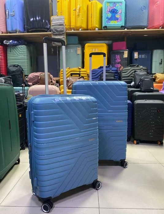 Валіза American Tourister Flytwist велика з поліпропілену