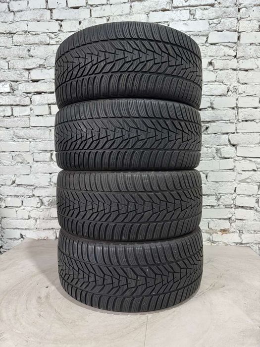 Зимові шини Hankook 255/35 R20