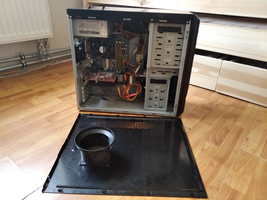 Komputer stacjonarny Perfektus Red Power + Monitor Acer V223w