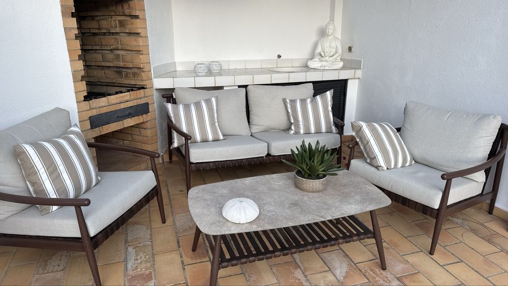 Conjunto de Jardim com Sofá, 2 Cadeirões e Mesa