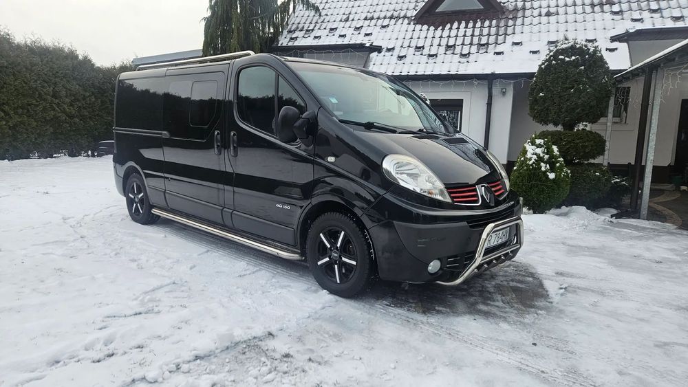 Renault TRAFIC 2.5 DCI 150 KM BRYGADÓWKA LONG VIVARO KLMA  L2 H1  Doka ALUFELGI Hak 5-osób Gwarancja przebiegu Zadbany