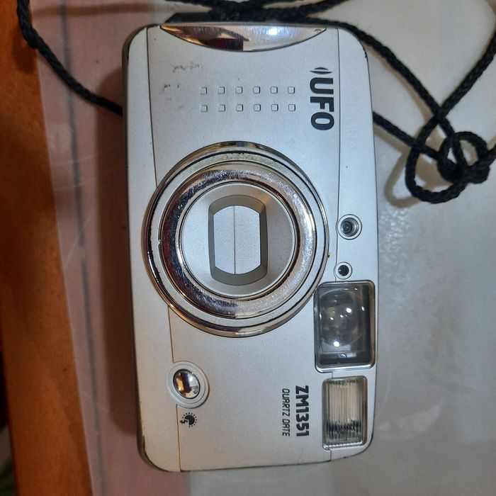 Фотоапарат ufo з рідним чехлом