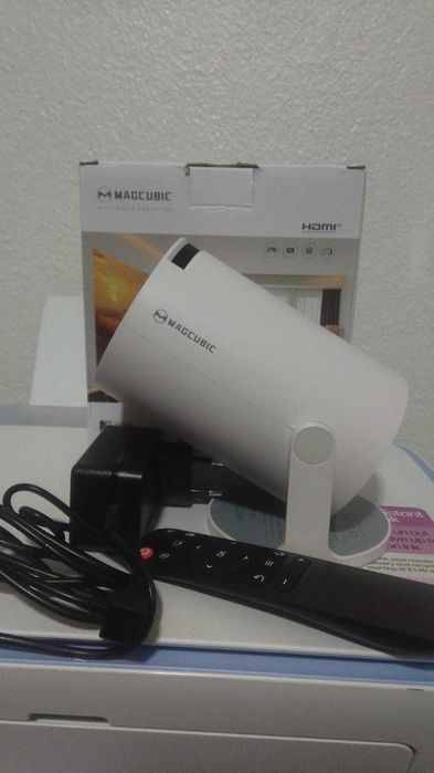 Projetor Smart Android WiFi Bluetooth HY300 Pro | HD 720p | HDMI USB | Novo