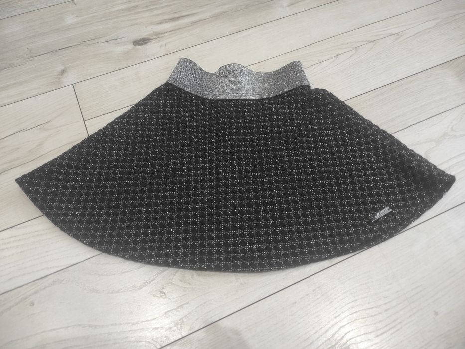 Połyskująca spódniczka na gumie