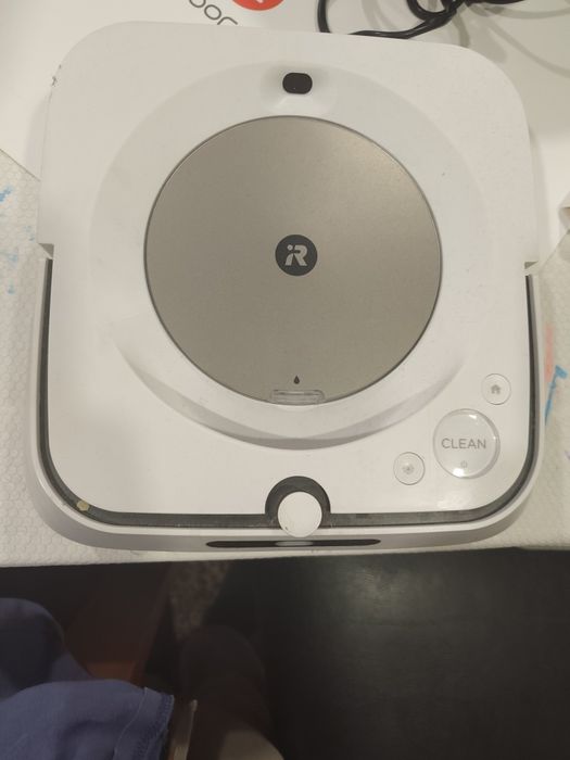 Irobot roomba i7+
