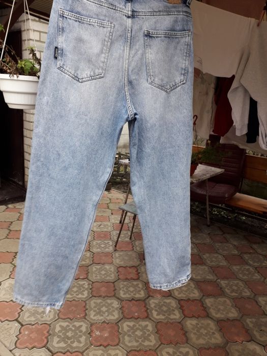 Джинсы на хлопця