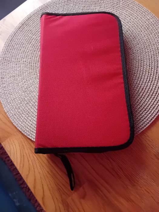 Duże etui na płyty CD