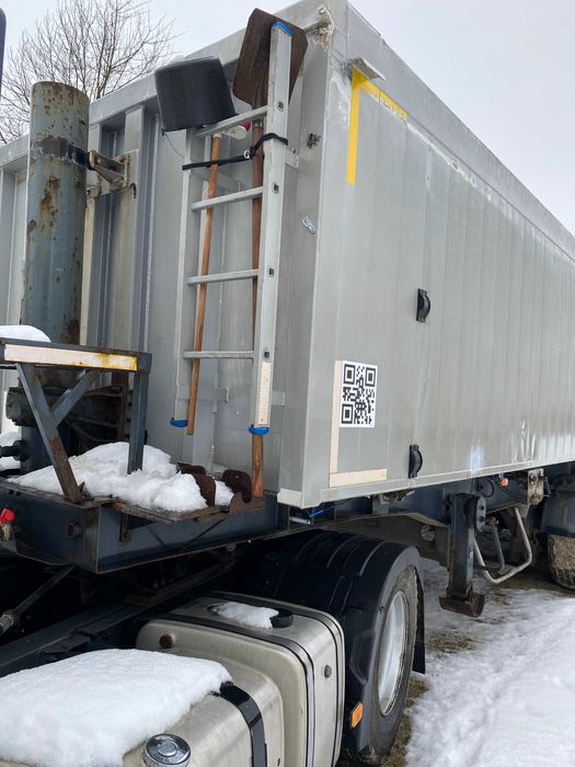 Вольво тягач -прицеп