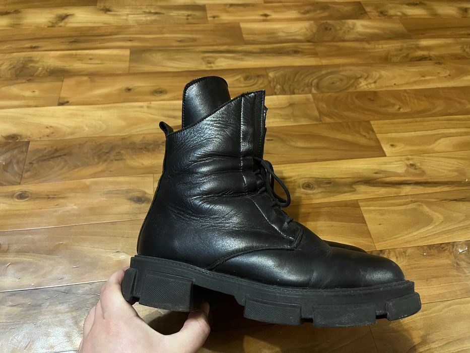 Жіноче взяття ботінки