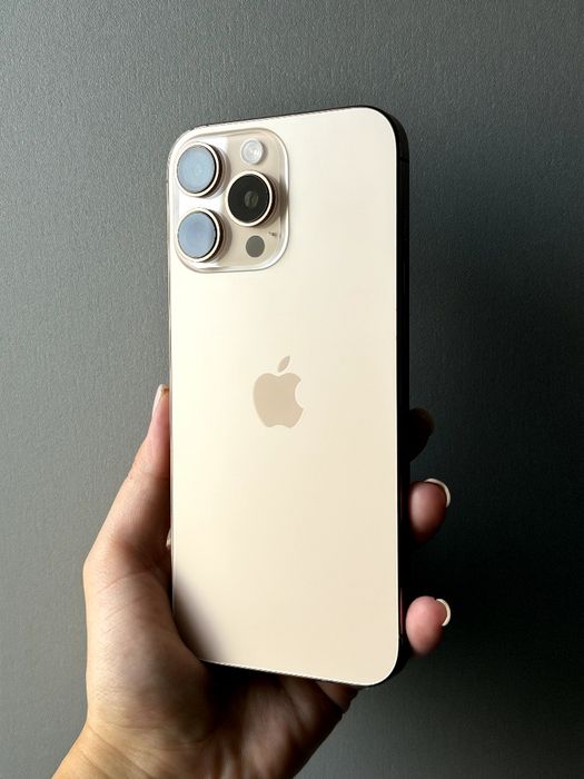 iPhone 16 Pro Max Desert Titanium 256GB