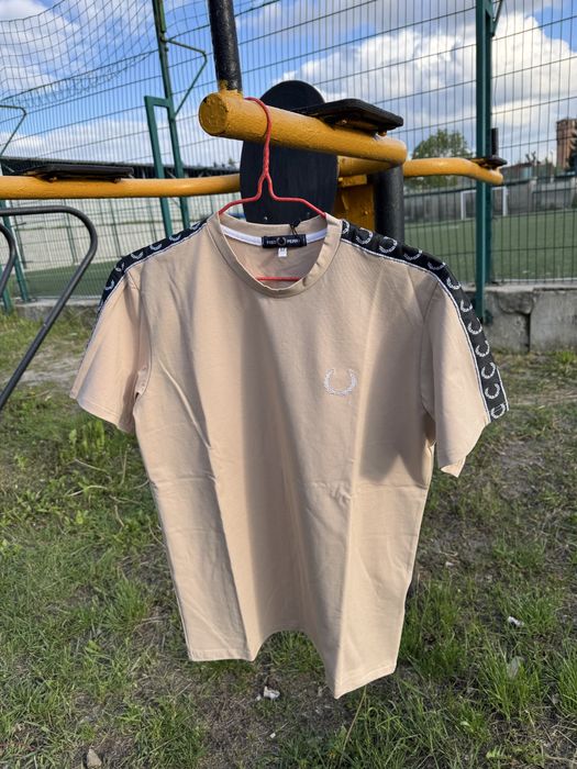 Футболки брендові