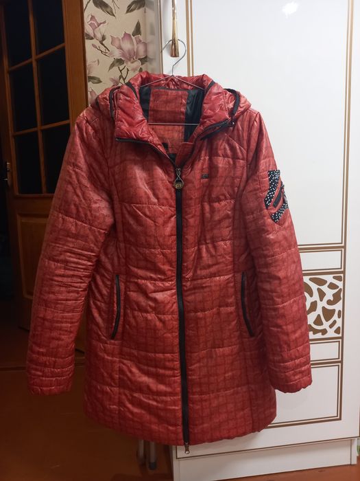 Куртка демісізонна, в ідеальному стані