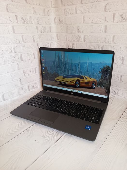 Ноутбук HP 250 G8 i5-1135G7 16Gb RAM