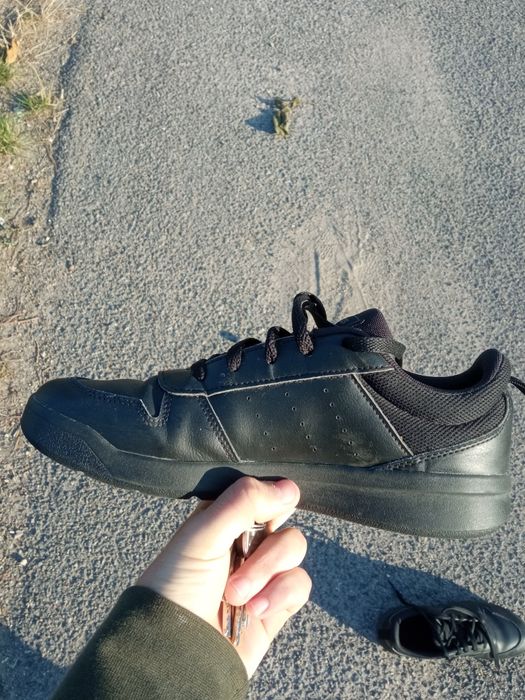 Кросівки Адідас на осінь