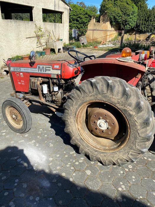 Massey Ferguson MF220 + Atrelado+frese