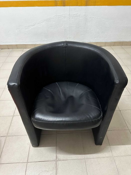 Sofá individual preto