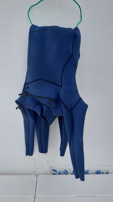 Fato Deeply S- 4.3 Explorer
Com pouco uso- 80€