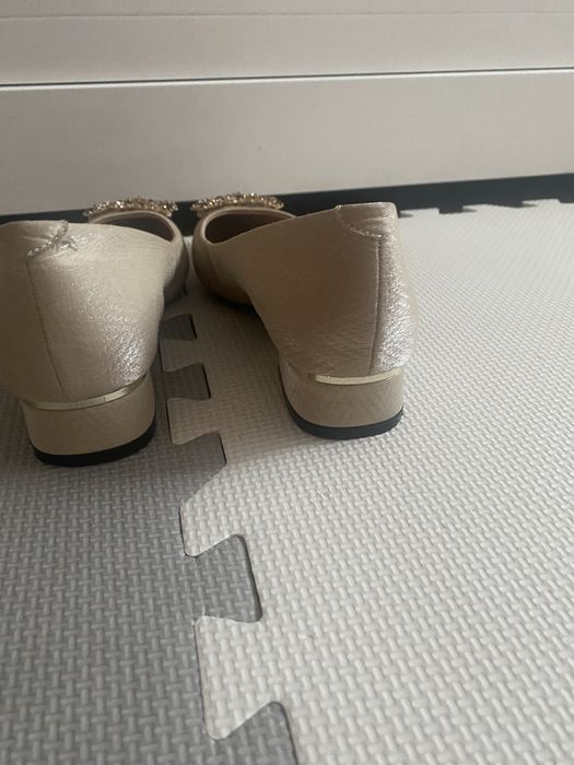 Nowe buty plus 2 ciuchy gratis