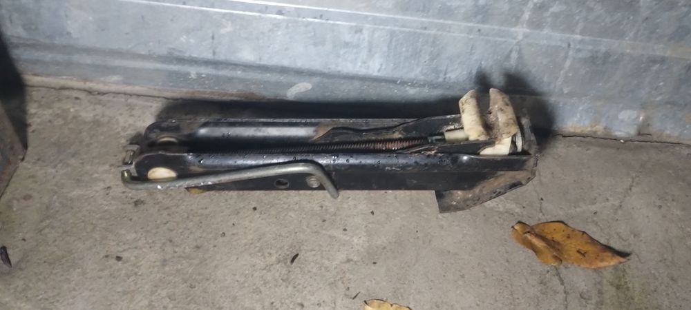 Домкрат 5т гідравліка і оригінал з опеля gm вінтовий