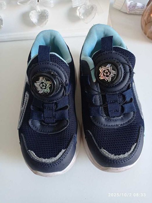 buty dla chłopca 27rozmiar