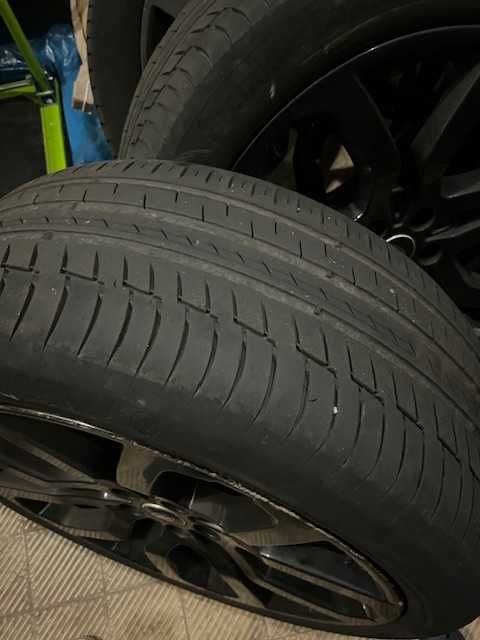 Felgi z oponami do RANGE ROVER, koła 22 '