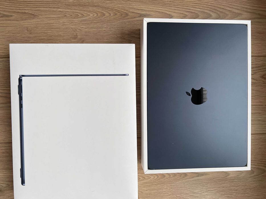 Macbook Air M2 13'' 8/512 GB 2022 midnight
