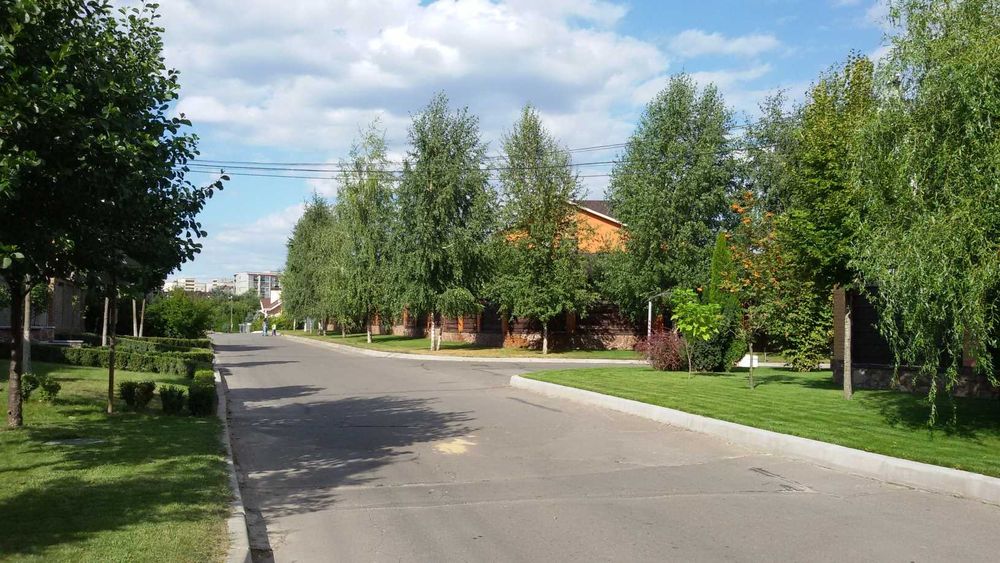 Дім 230 м + 70 м підвал УКРИТТЯ моноліт + гараж 45 м Котеджне містечко "Чайки" без комісії
