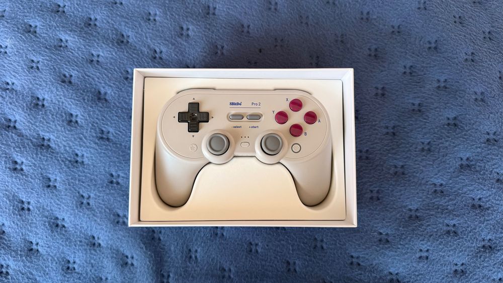 8 Bit Do Pro 2 Bluetooth Gamepad - COMO NOVO