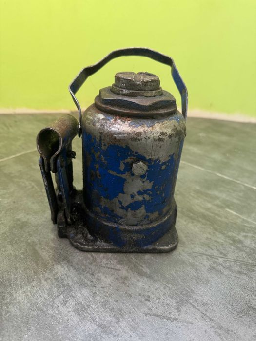 Домкрат гідравлічний 15т