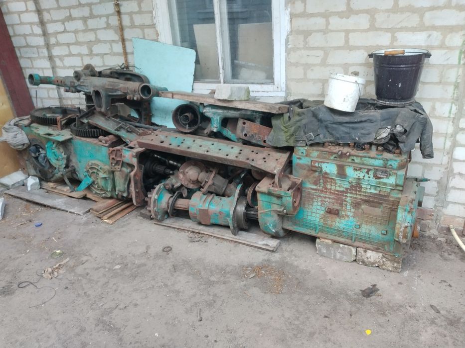 Продам ЮМЗ запчастини