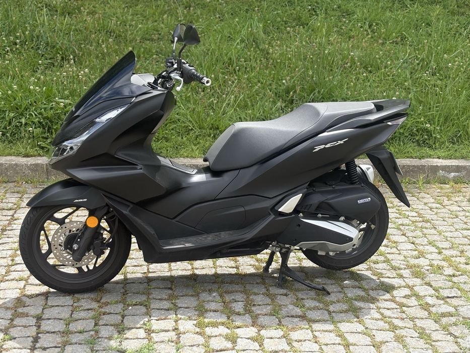 Honda Pcx 125 ( semi nova )