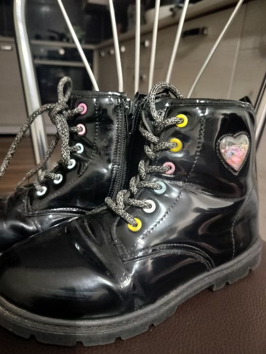 Осінні ботиночки для дівчинки