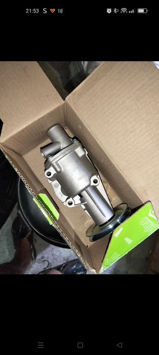 Bomba de água valeu nova