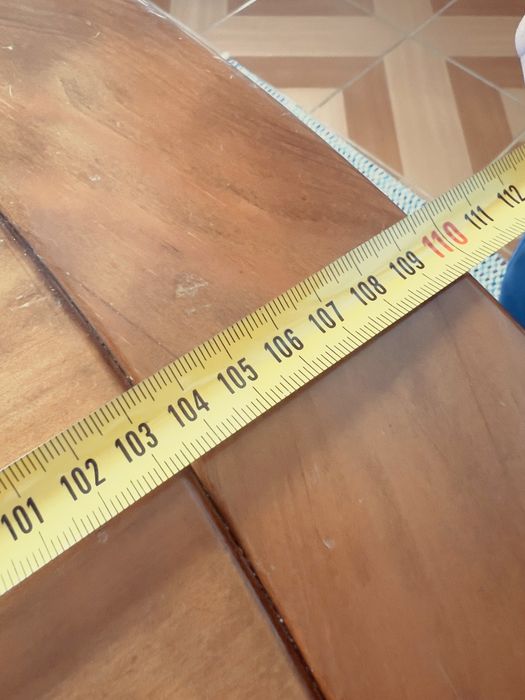 Mesa extensível com 4 cadeiras **Novo Preço**