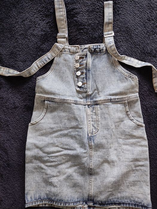 Продам комплект жіночого одягу, сорочки, кофти, штани, сукні