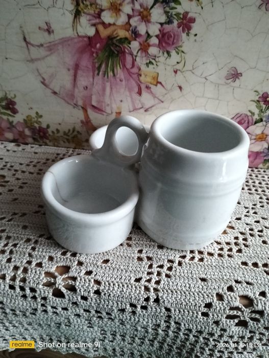 Porcelanowy przyprawnik lub przybornik na biurko