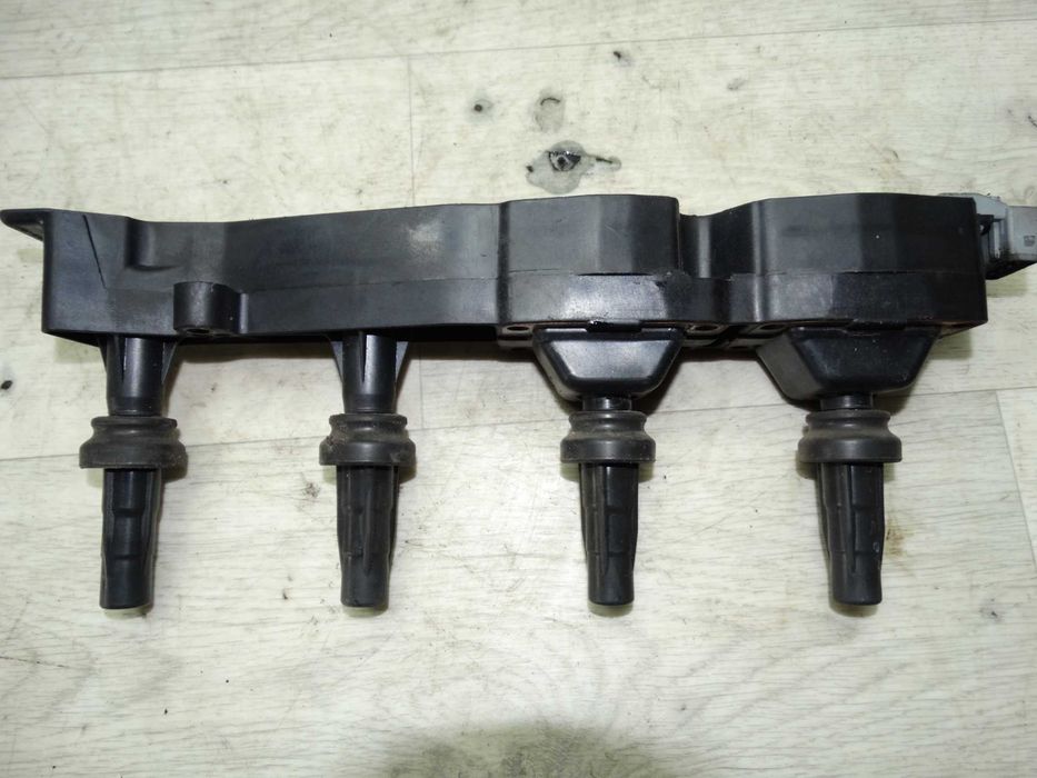 Котушка запалювання Peugeot 307 1.6 16V 2001-2008 2526182B