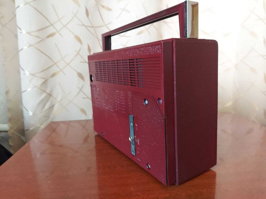 Радіоприймач VEF 202 реставрований + FM планка