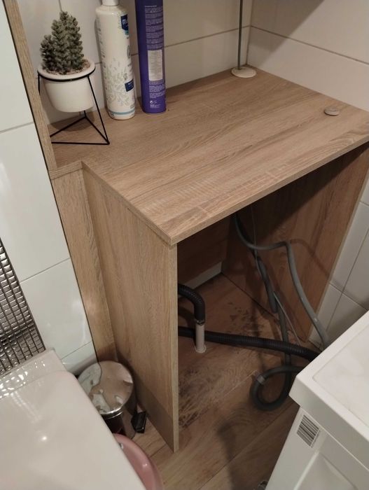 Meble łazienkowe używane, fronty lakierowane