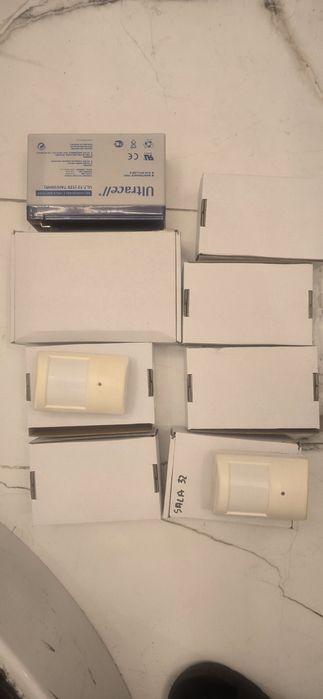 Sprzedam 9 czujników  alarmu z akumulatorem