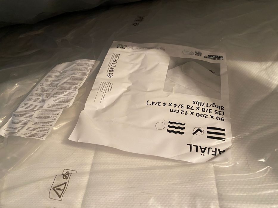 Bliche com 3 camas e colchoes