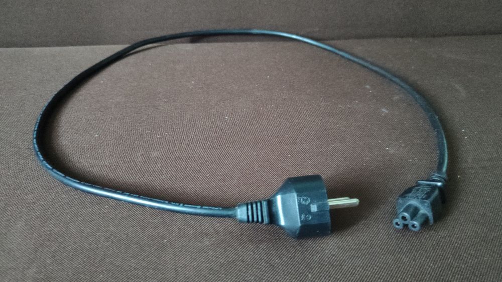 Kabel, przewód koniczynka do LG, zasilacz itp
