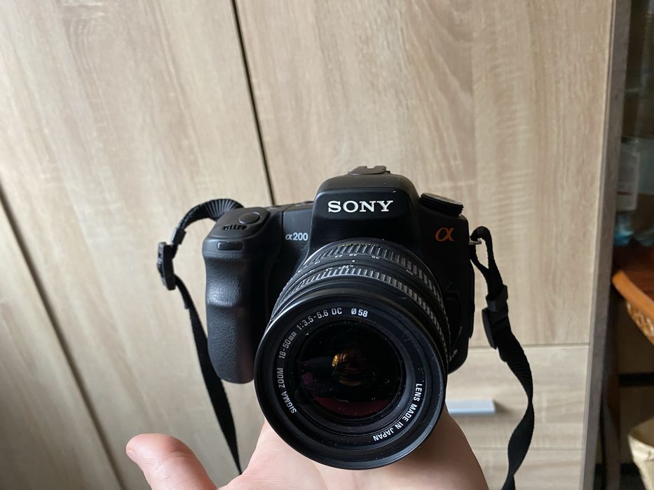Aparat Sony a200 + obiektyw 18-50mm