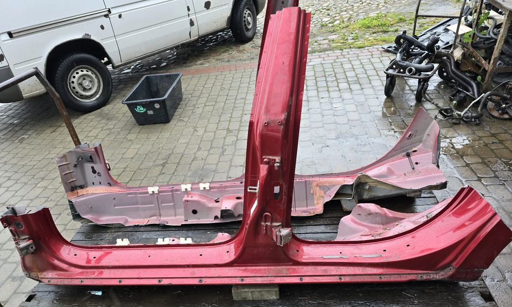 próg słupek prawy seat exeo 2.0 tdi sedan