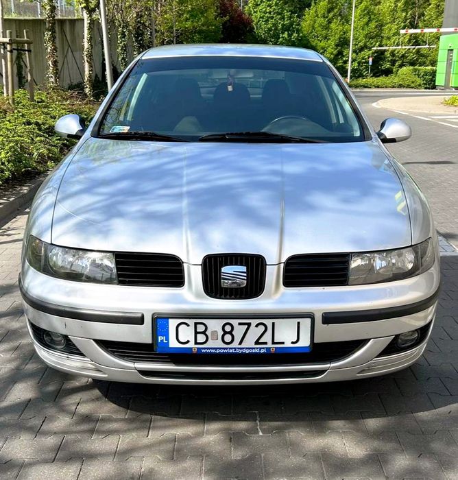 Seat Leon 1.6 Benz klimatyzacja sprawna niski przebieg